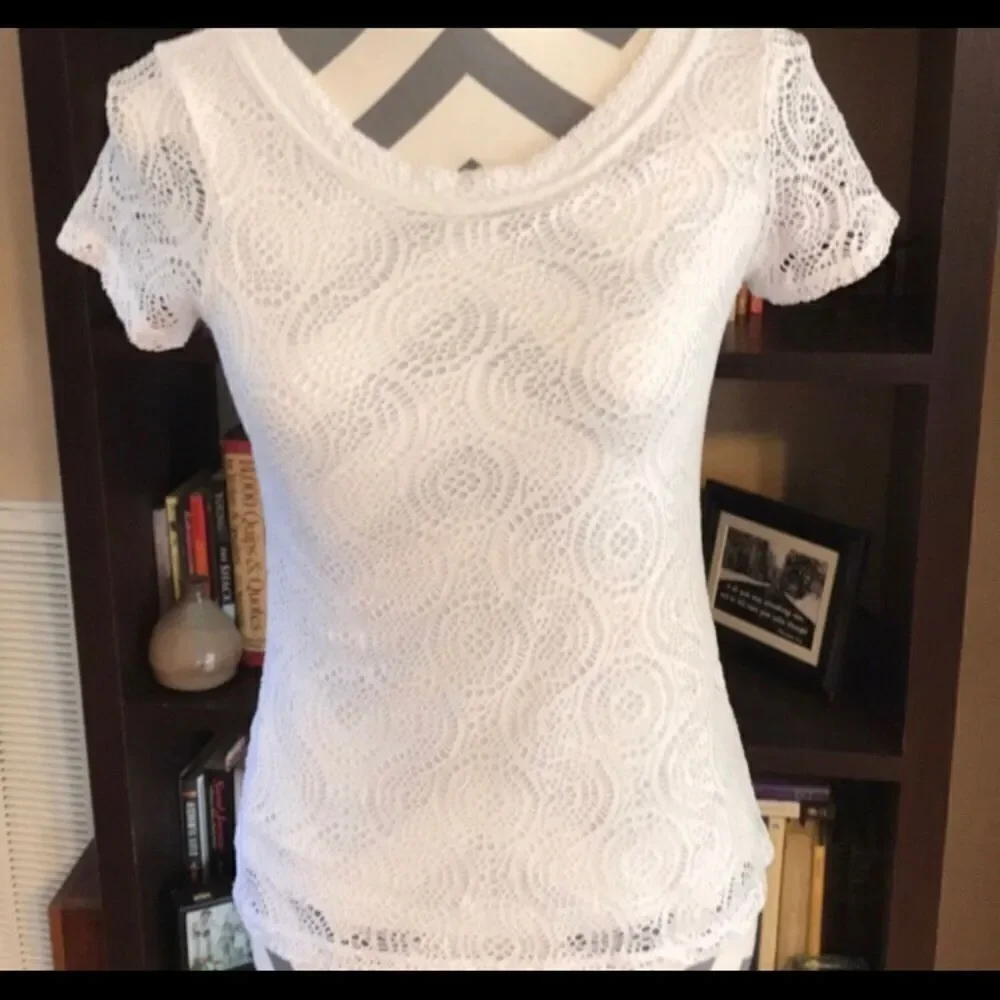 XS Banana Republic Lace Top EUC